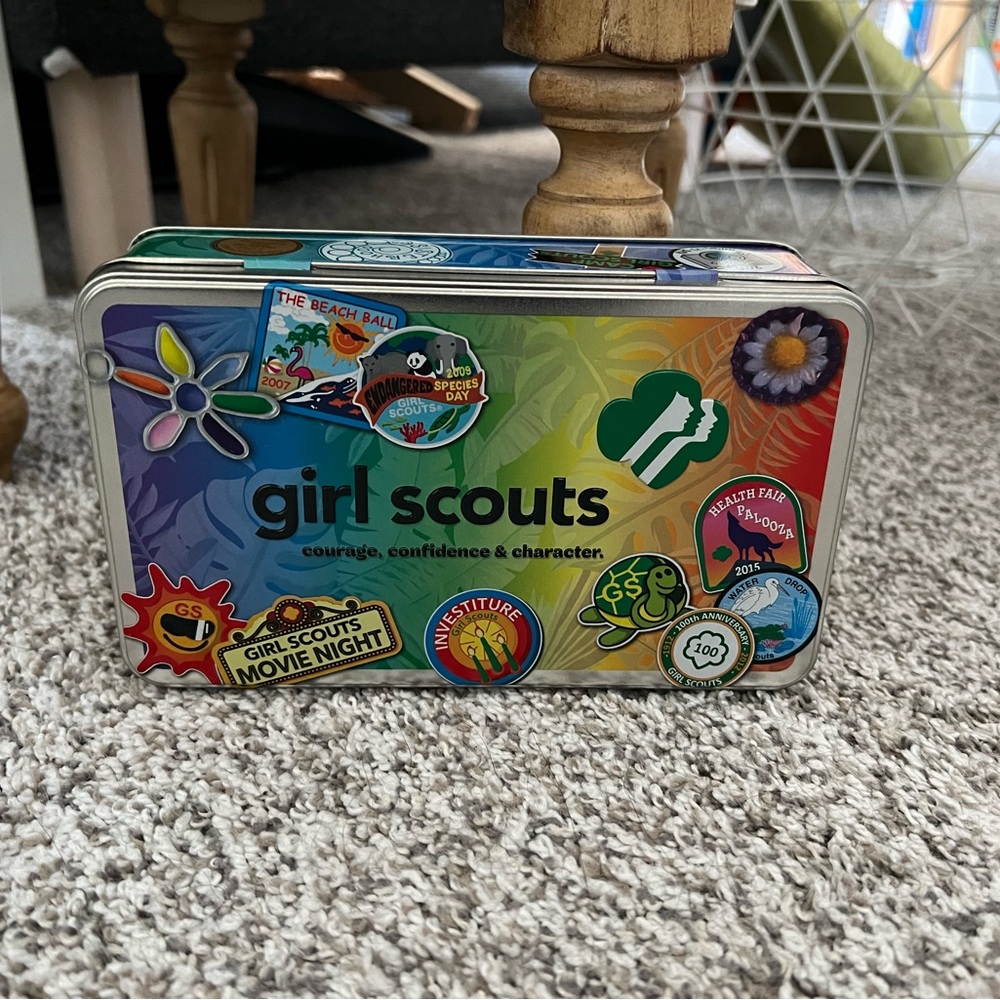 Retro Girl Scout Tin